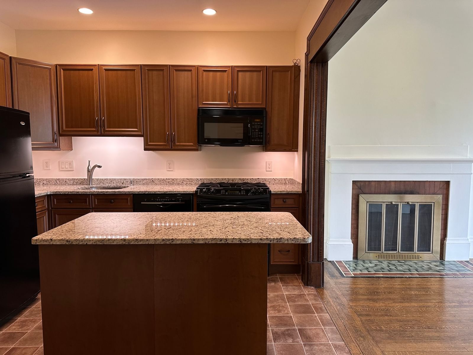31 Bay State Rd #2 Boston — Photo 4 of 20