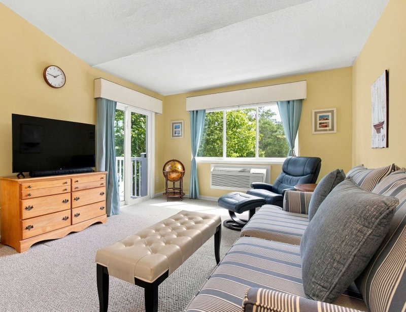 62 Fletcher Ln Unit A