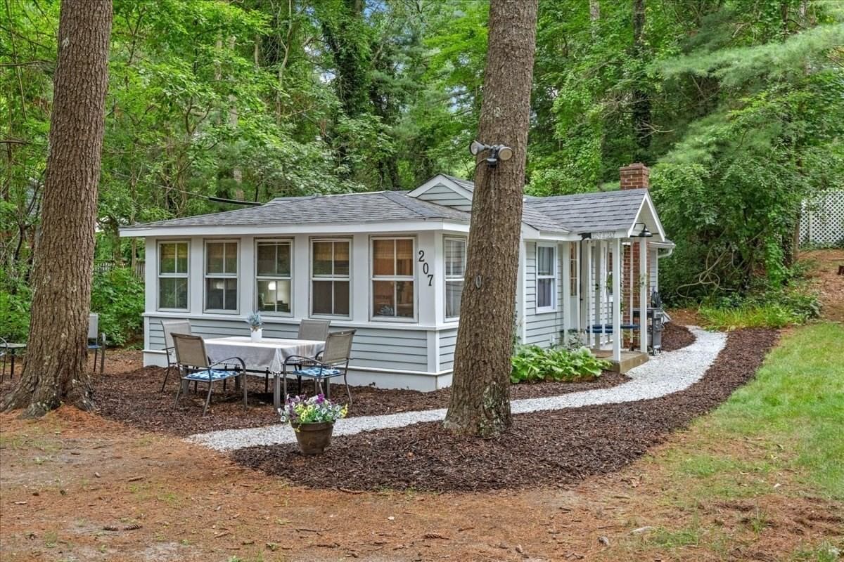 Property at 207 Bartlett Rd, Plymouth, MA 02360