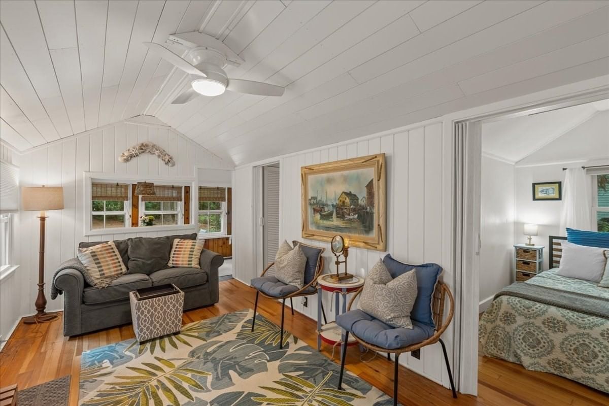 207 Bartlett Rd Plymouth — Photo 8 of 36