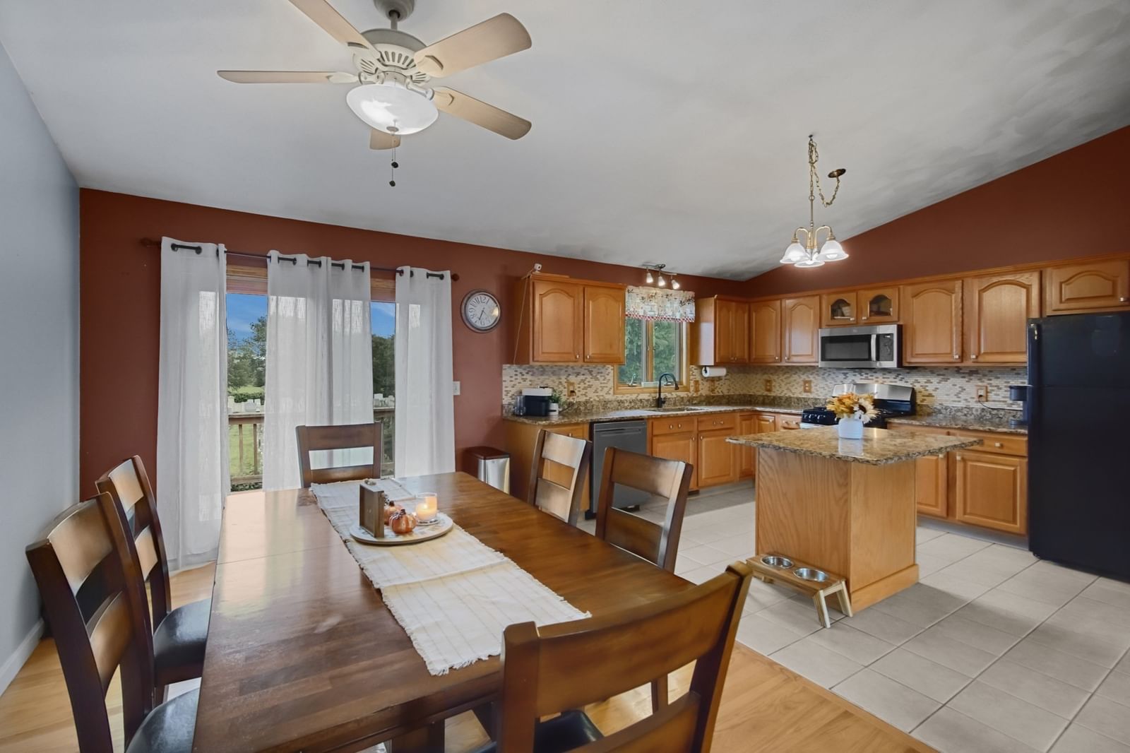 52 Family Dr Fall River — Photo 13 of 42