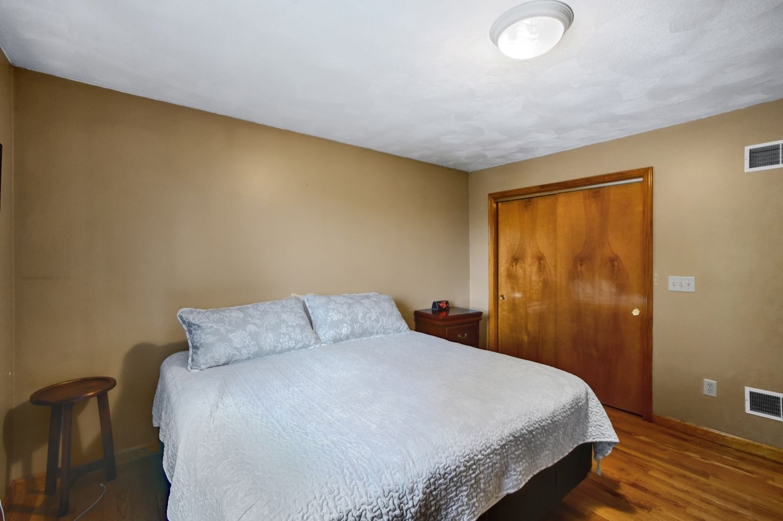 52 Family Dr Fall River — Photo 18 of 42