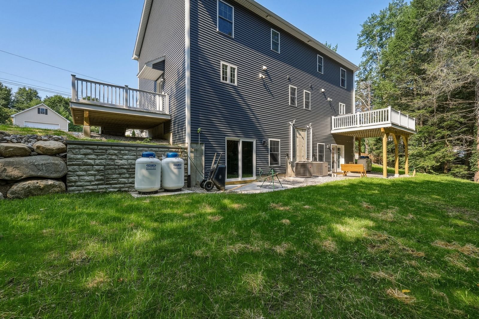 16 Gunn Rd. Ext #B Southampton — Photo 8 of 34