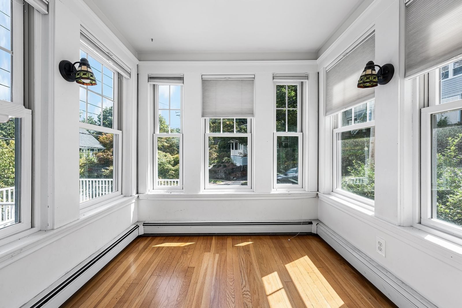 106 Paul Revere Rd Arlington — Photo 14 of 33