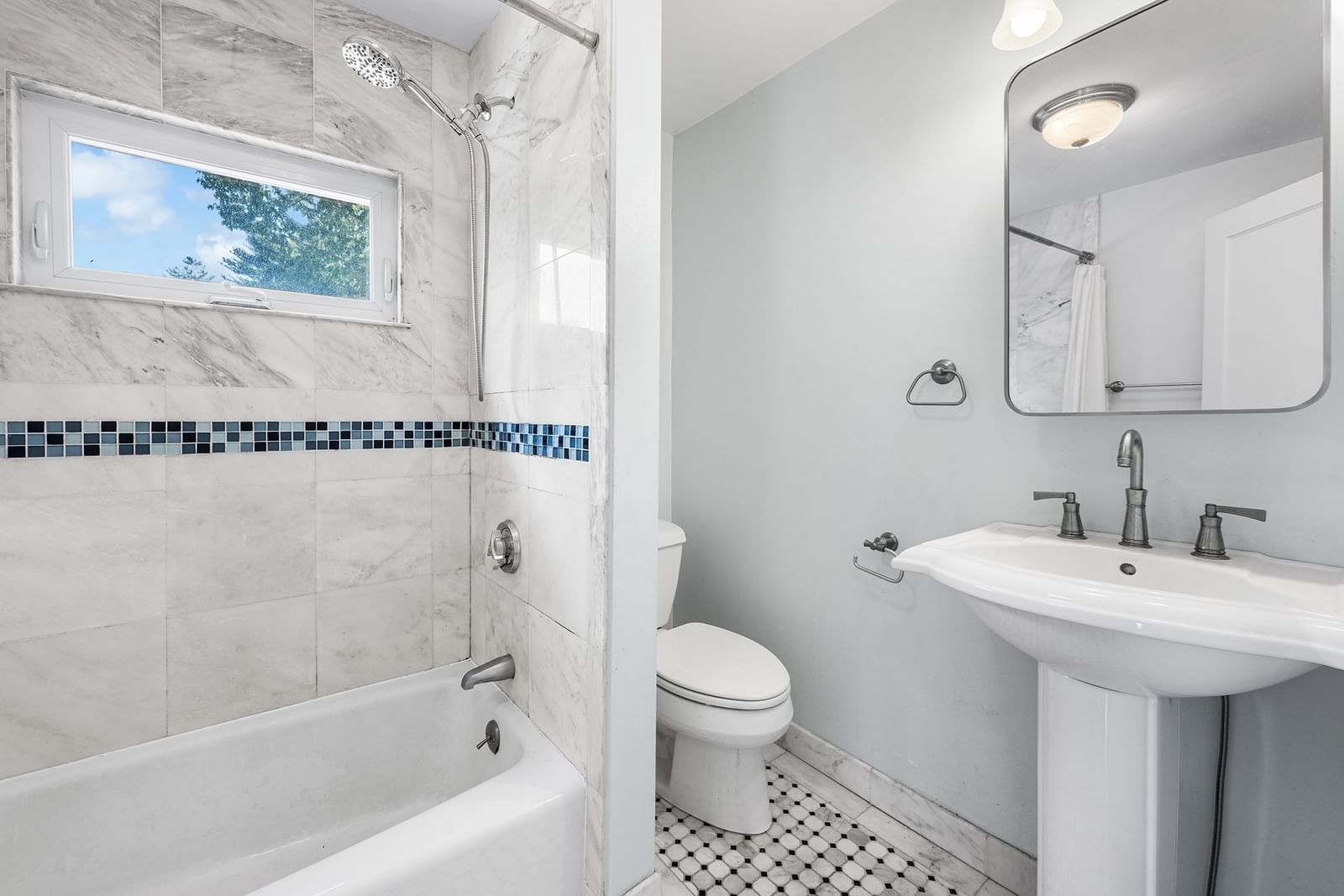 106 Paul Revere Rd Arlington — Photo 20 of 33