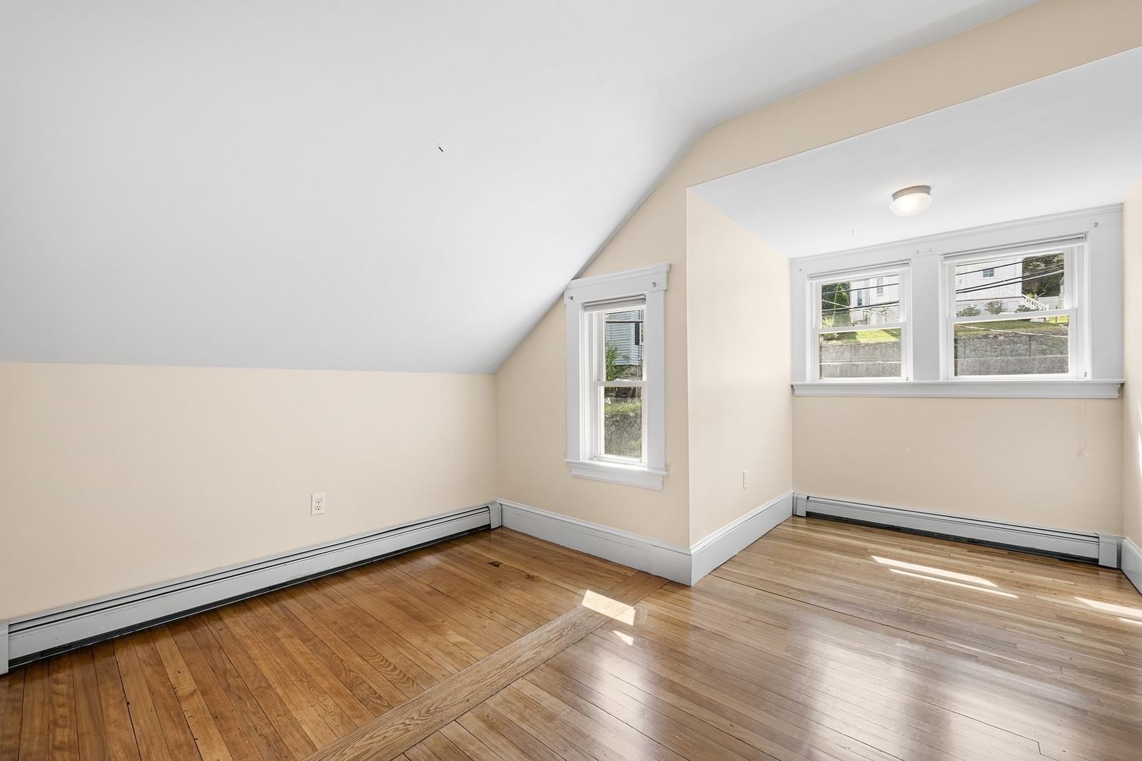 106 Paul Revere Rd Arlington — Photo 24 of 33