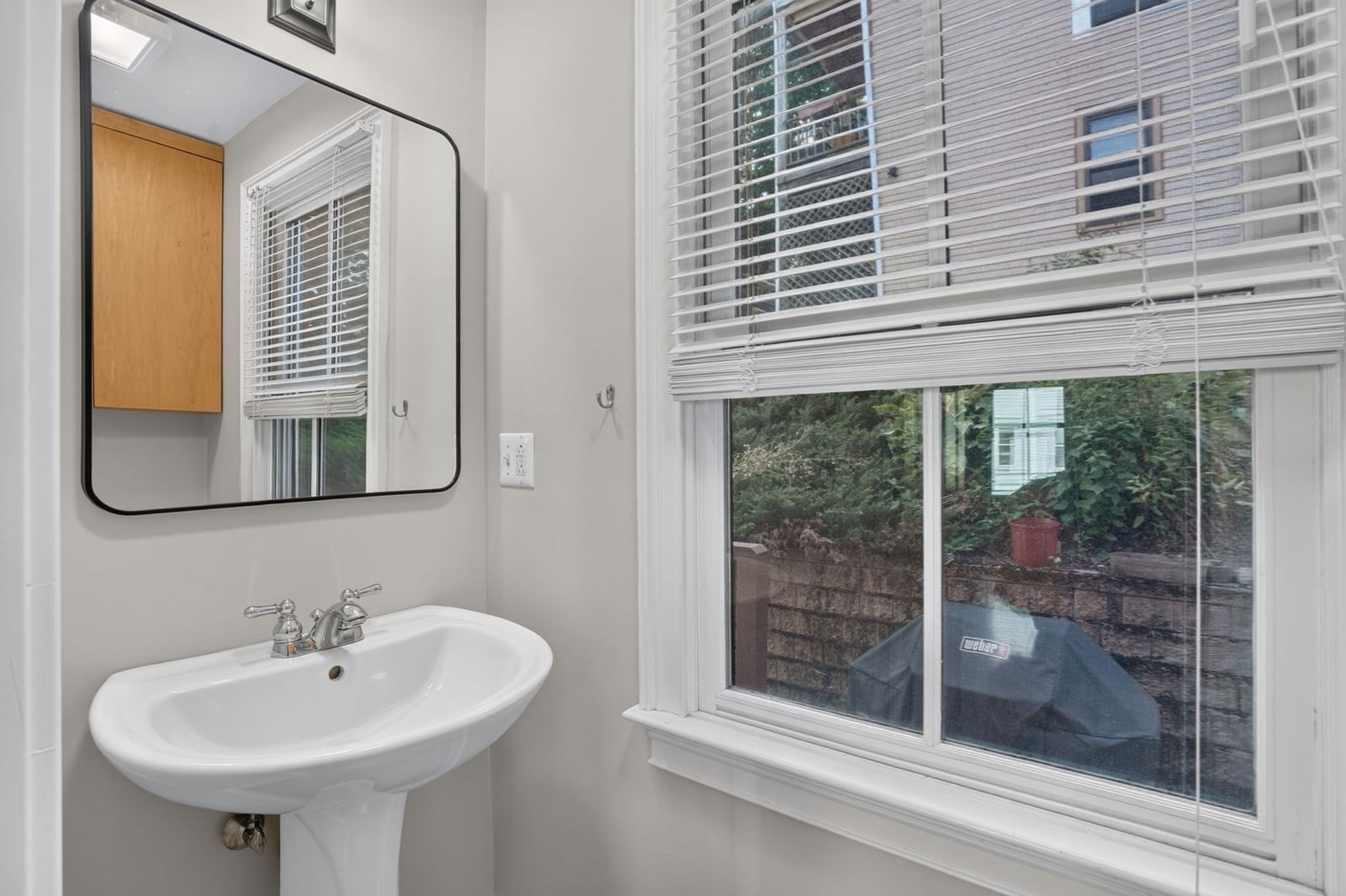 75 Forbes St #75 Boston — Photo 12 of 40