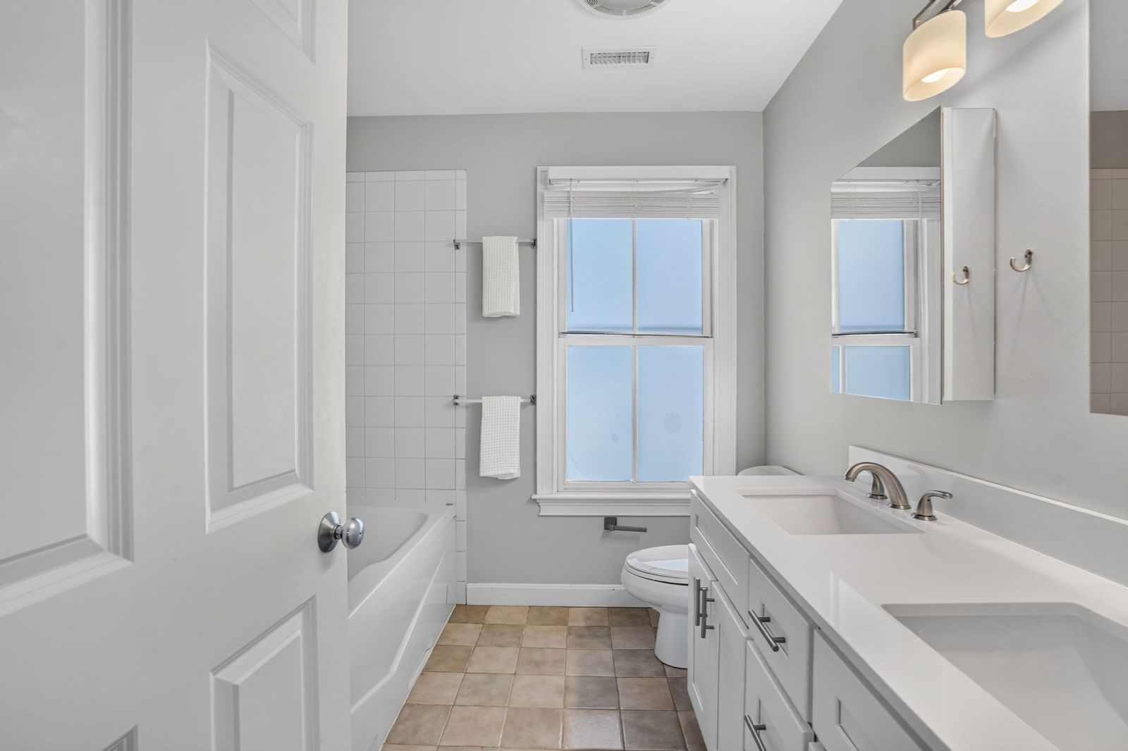 75 Forbes St #75 Boston — Photo 25 of 40