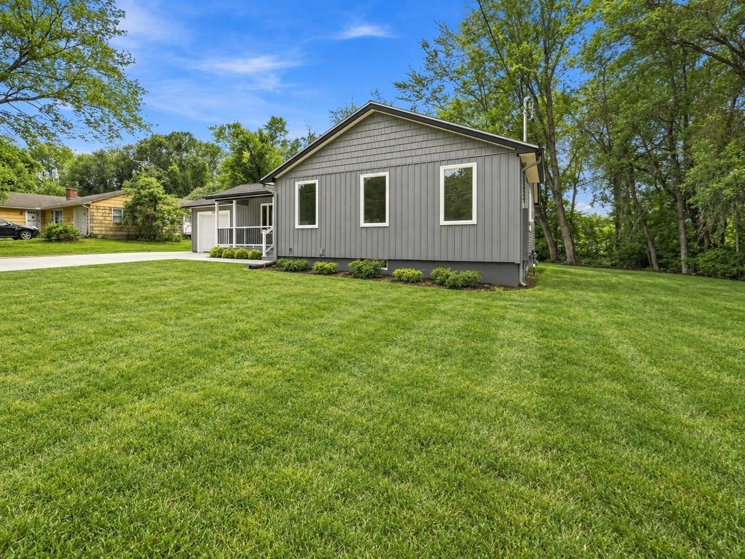 110 Mountain View St South Hadley — Photo 3 of 42