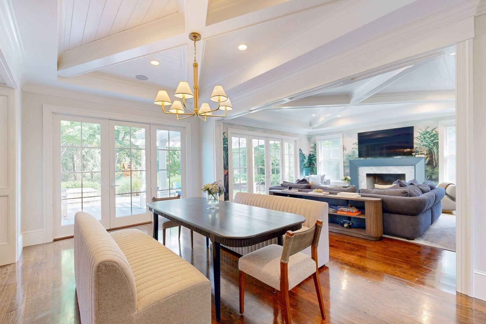 370 Grove St Needham — Photo 10 of 40