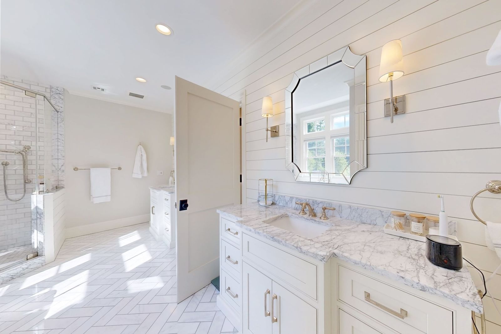 370 Grove St Needham — Photo 20 of 40