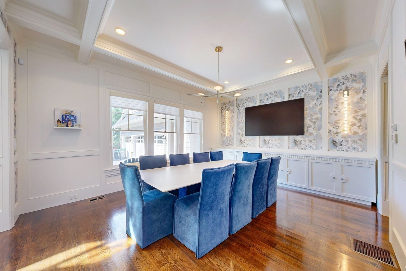 370 Grove St Needham — Photo 3 of 40