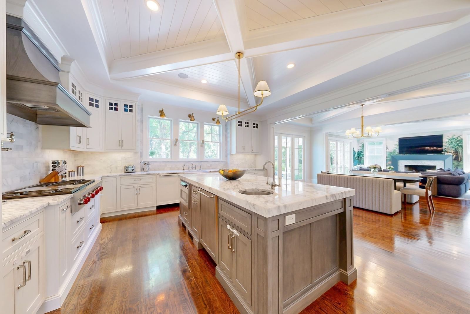 370 Grove St Needham — Photo 6 of 40