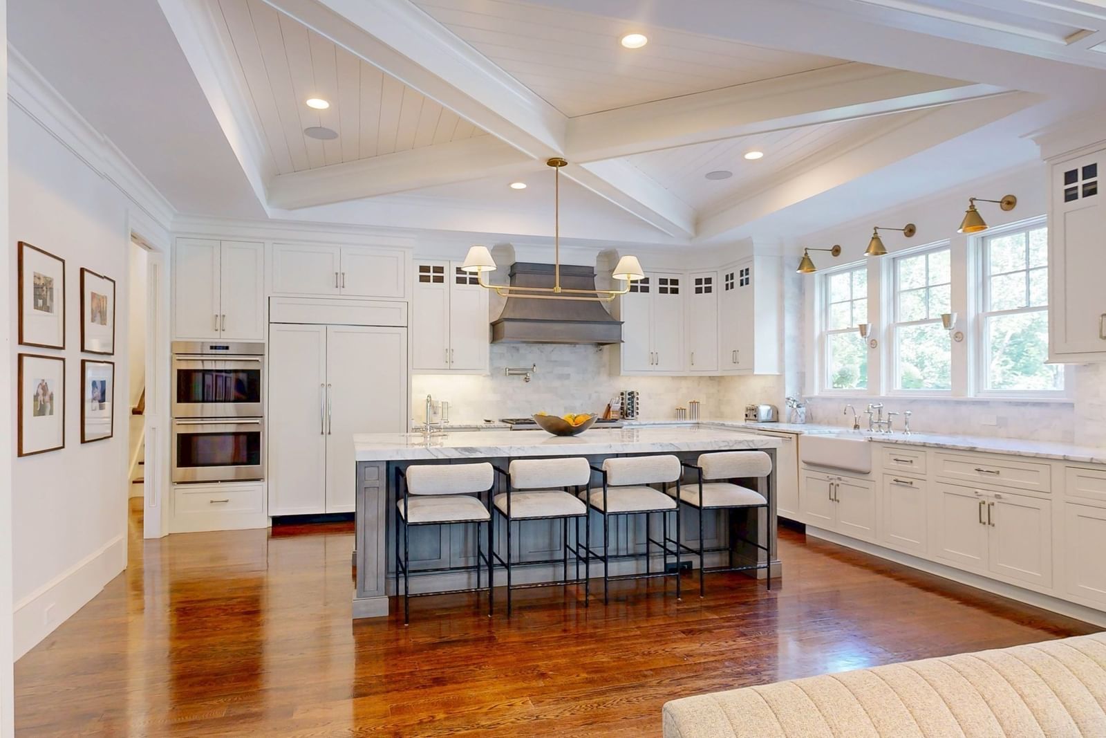 370 Grove St Needham — Photo 7 of 40