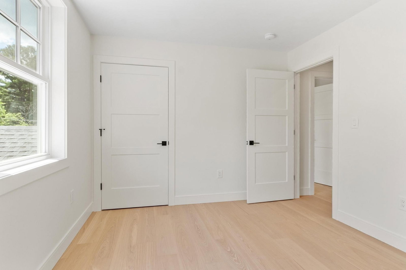 58 Neillian Street Bedford — Photo 27 of 42