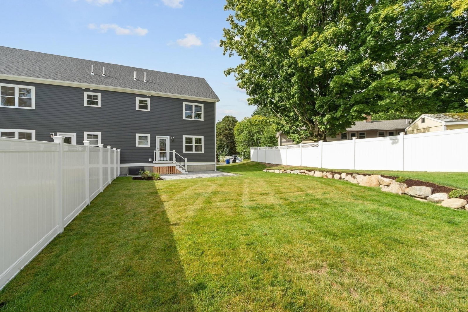 58 Neillian Street Bedford — Photo 38 of 42