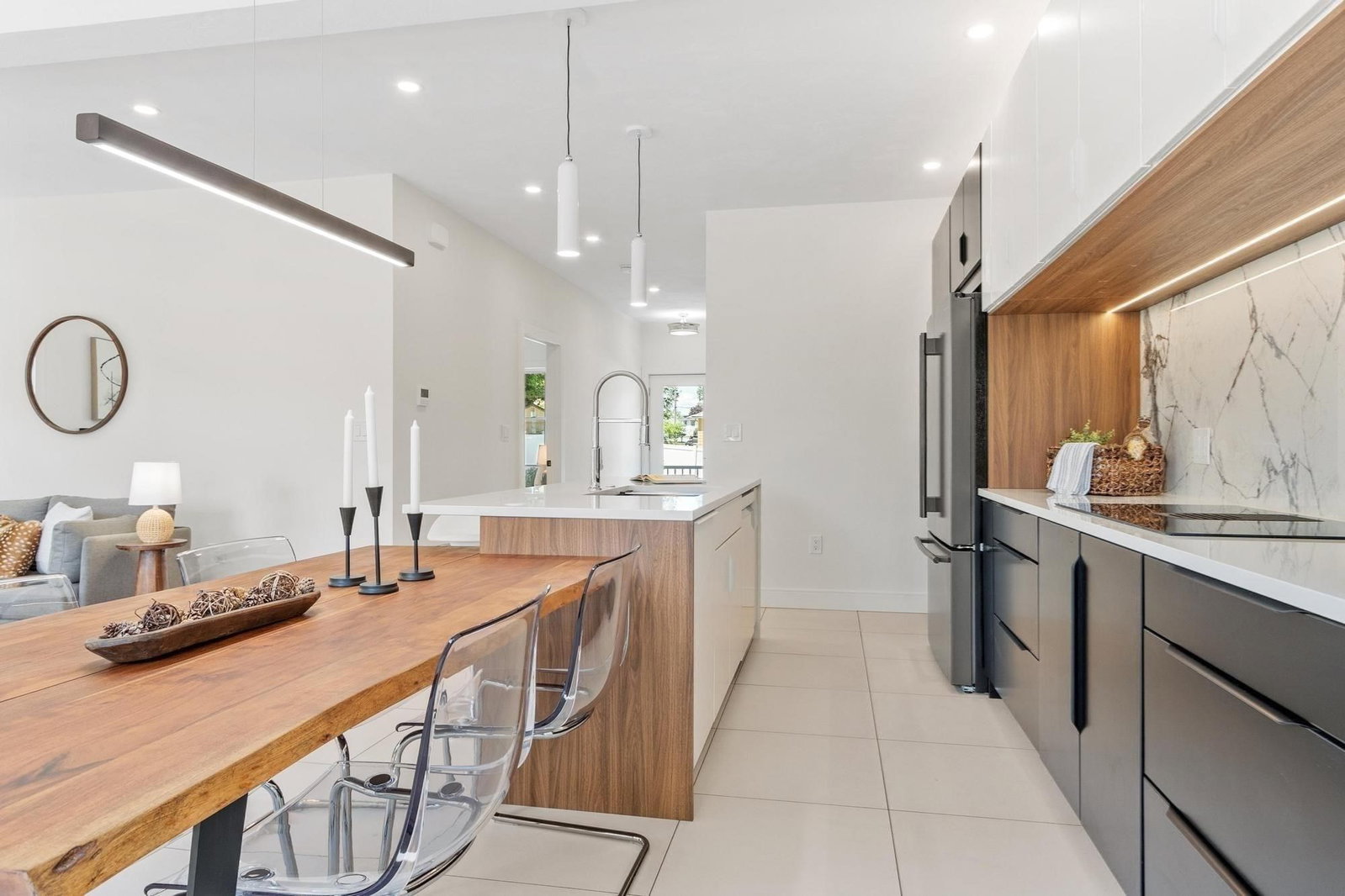 58 Neillian Street Bedford — Photo 7 of 42