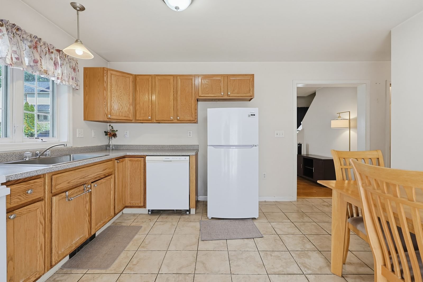 474 Plantation St Worcester — Photo 11 of 24