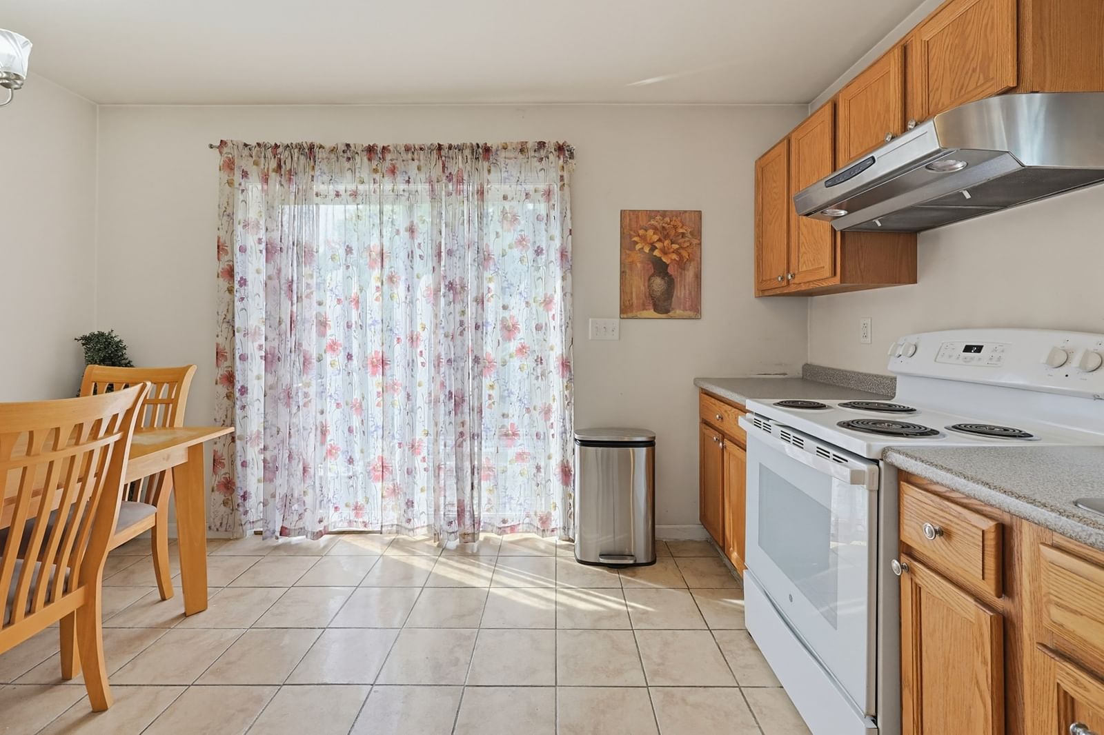 474 Plantation St Worcester — Photo 8 of 24
