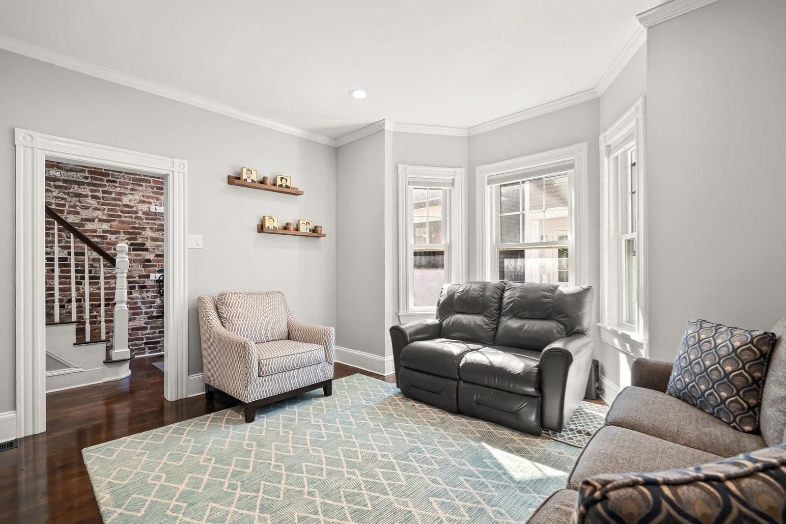 372 Silver St Boston — Photo 2 of 20