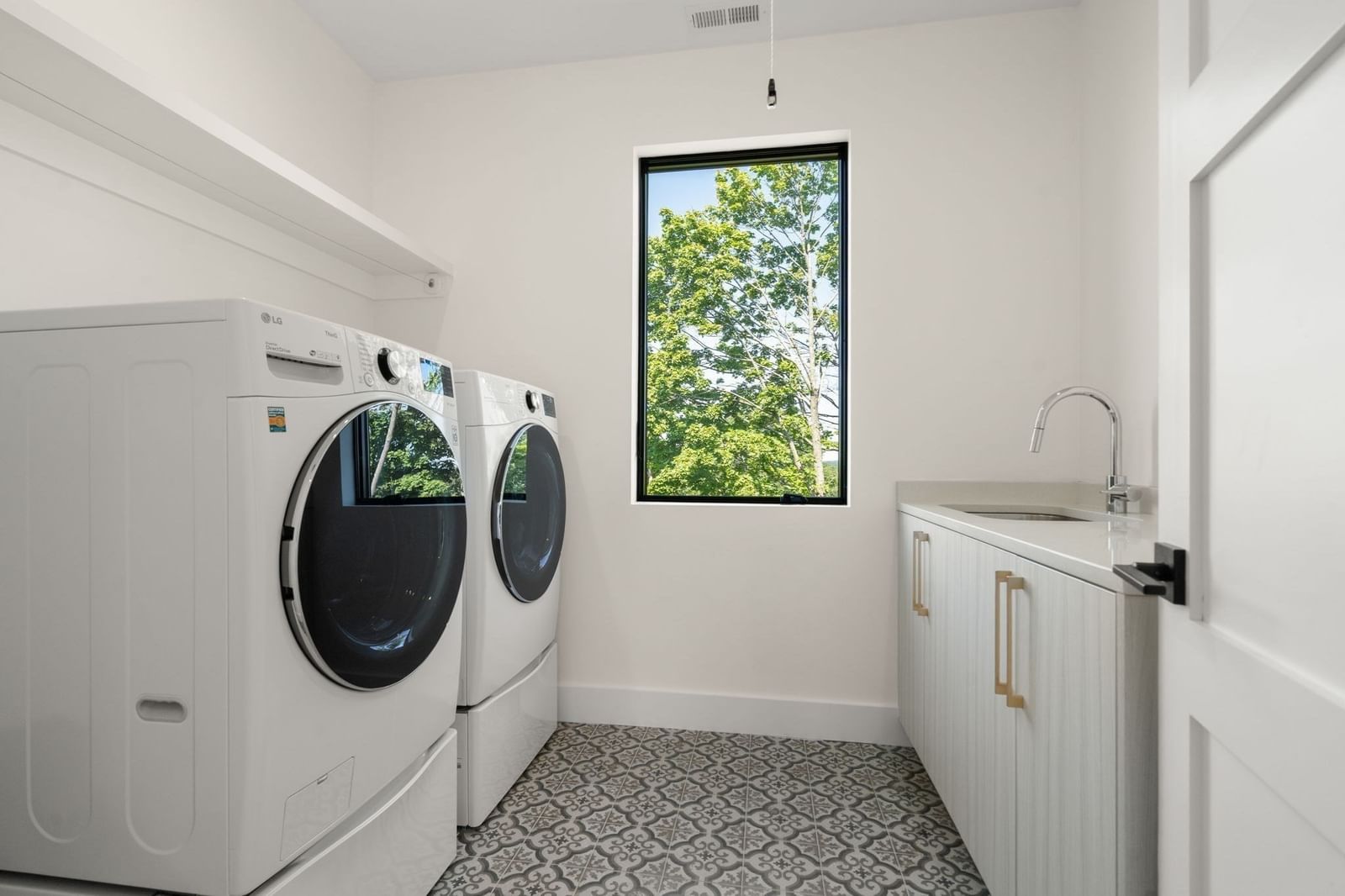 20 Peach Tree Lane Newton — Photo 30 of 40