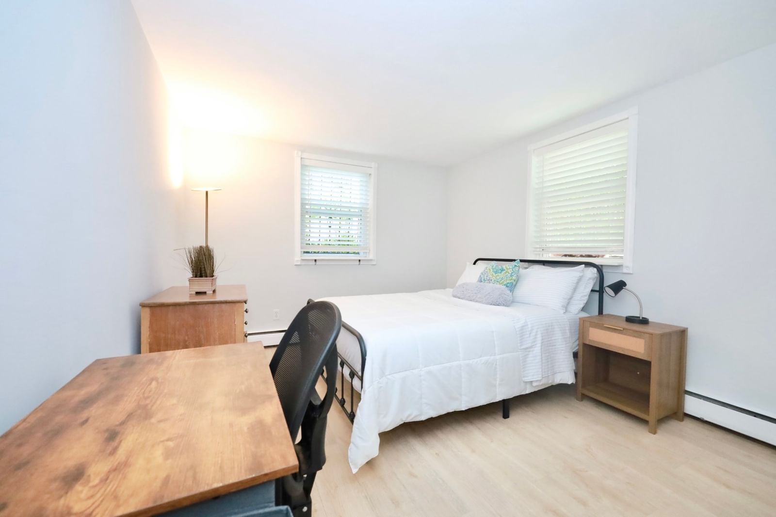 11 Cogswell Ave #6 Cambridge — Photo 5 of 13