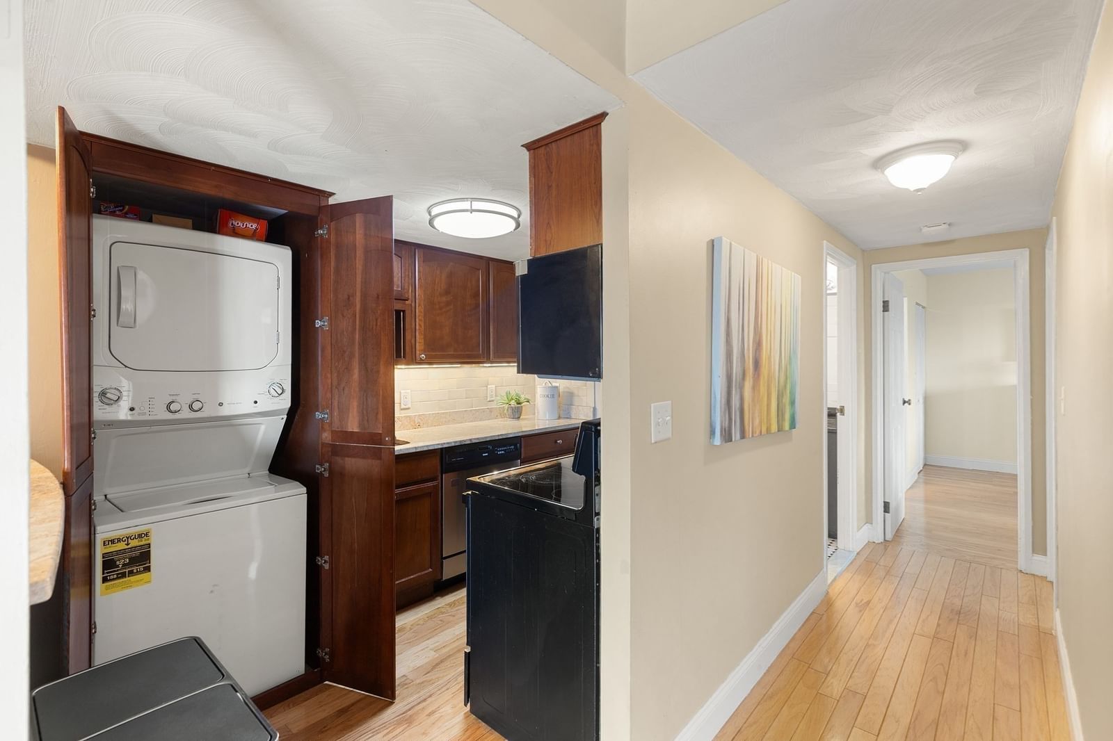 390 Broadway #51 Somerville — Photo 7 of 35