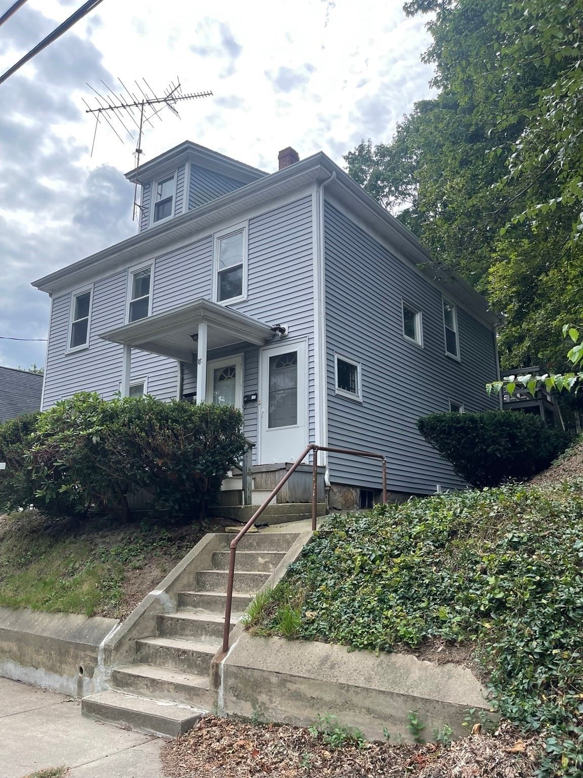 18 Oak St. Plymouth — Photo 3 of 33