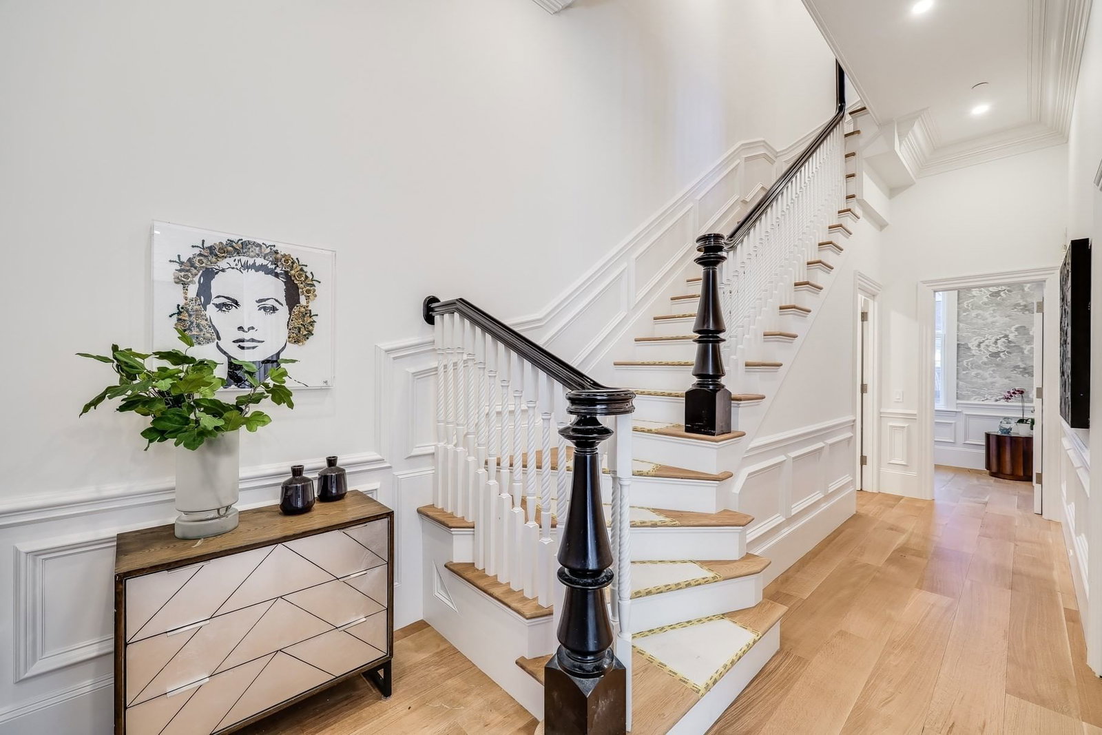 1 Fairfield St Boston — Photo 10 of 23