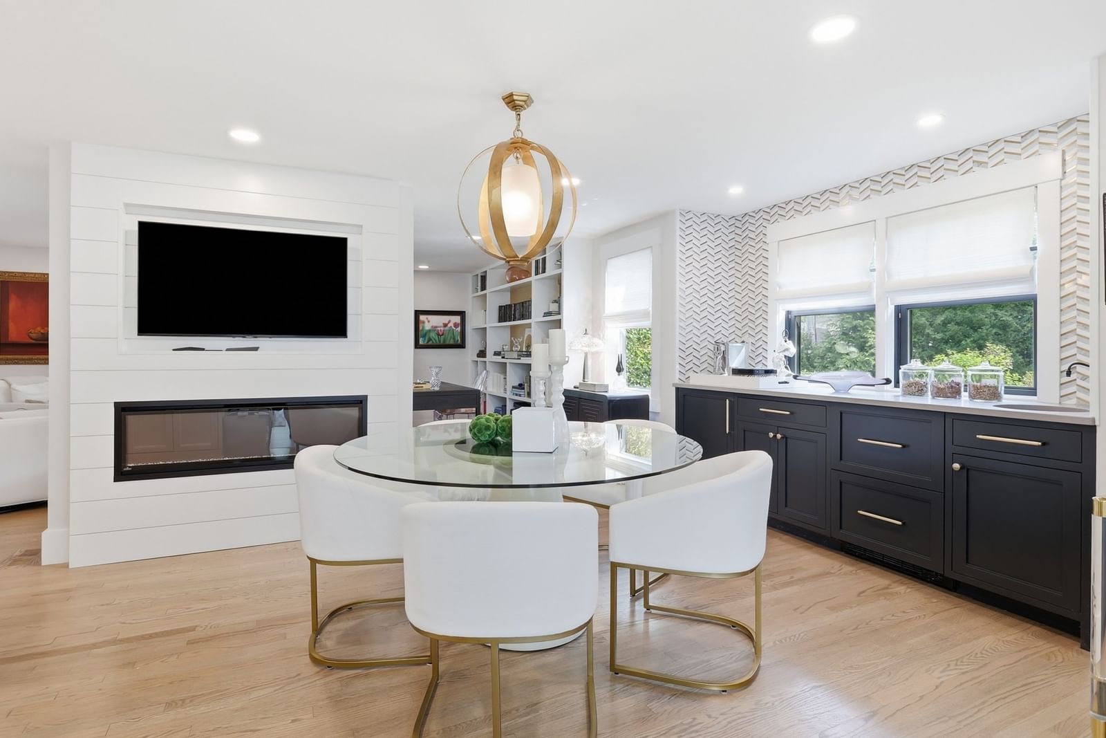 9 Stacey Circle Concord — Photo 6 of 42