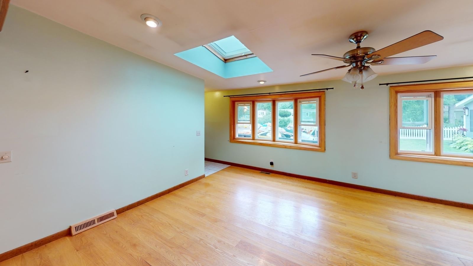 36 Vaillancourt Dr, New Ipswich, NH 03071 photo 4
