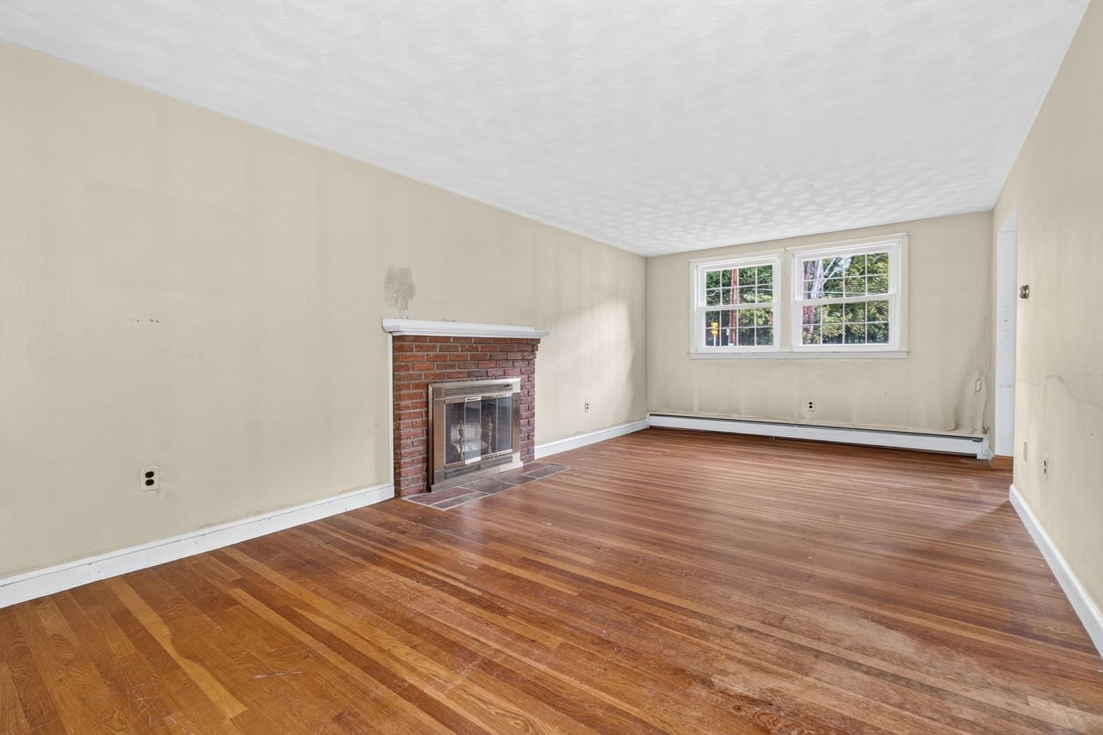 5 Robert Sproul Rd Medfield — Photo 12 of 41