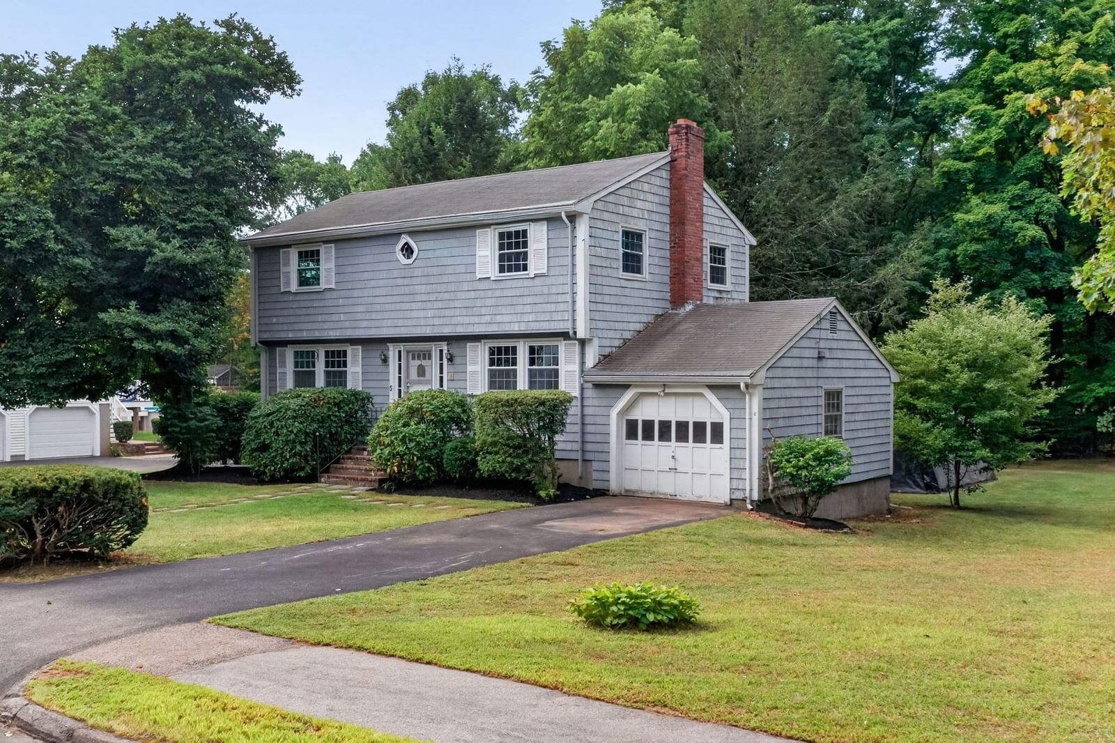 5 Robert Sproul Rd Medfield — Photo 2 of 41