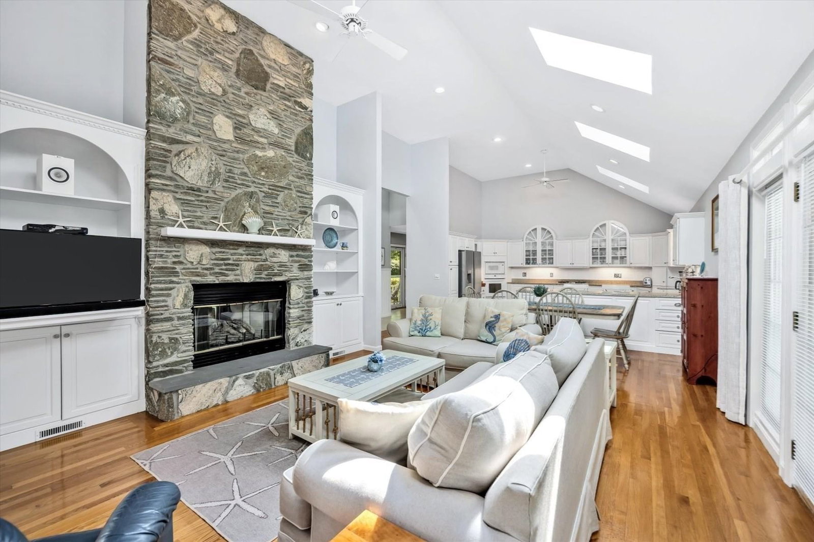 103 Sandcastle Dr Falmouth — Photo 16 of 42