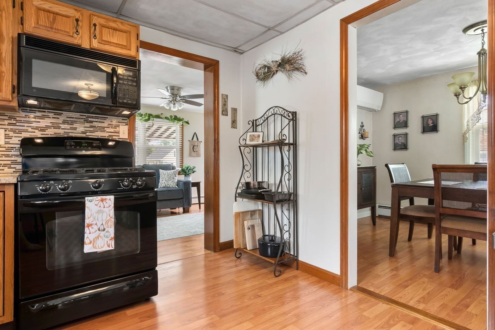 58 Glendale Ave Peabody — Photo 12 of 39