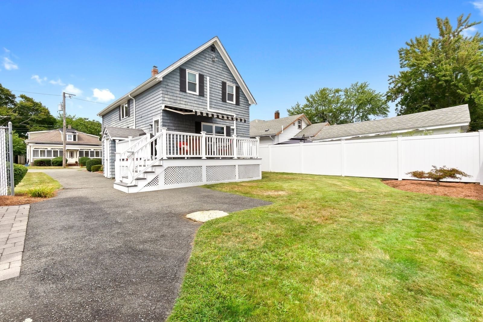 58 Glendale Ave Peabody — Photo 9 of 39