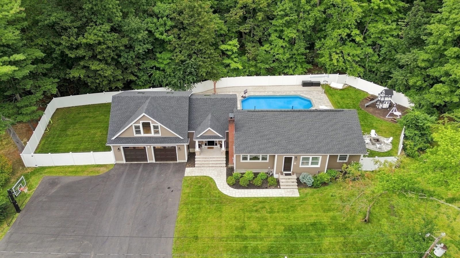 55 Lucerne Dr Andover — Photo 1 of 42