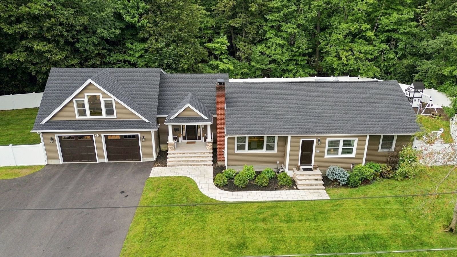 55 Lucerne Dr Andover — Photo 2 of 42