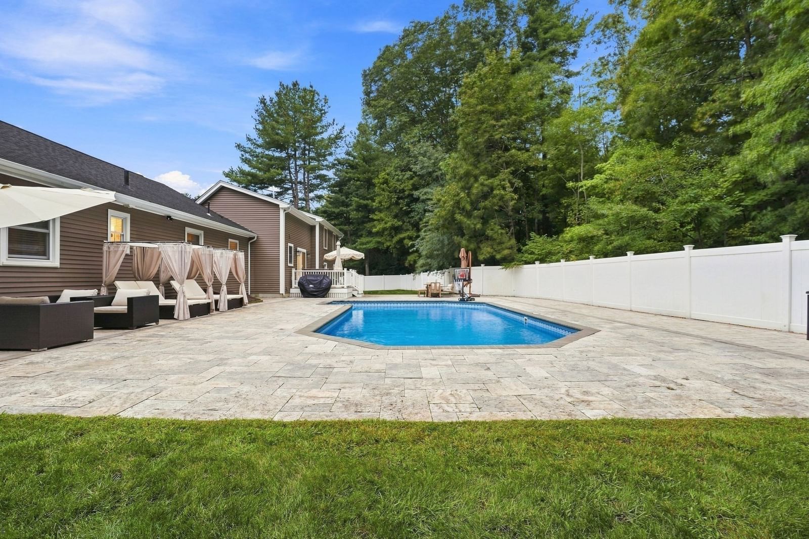 55 Lucerne Dr Andover — Photo 35 of 42