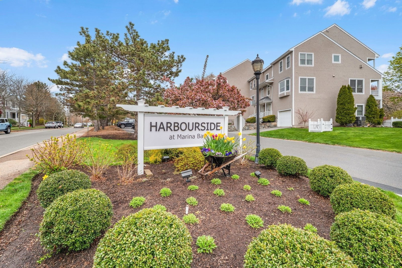 7 Whaler Ln #Unit 7 Quincy — Photo 3 of 42