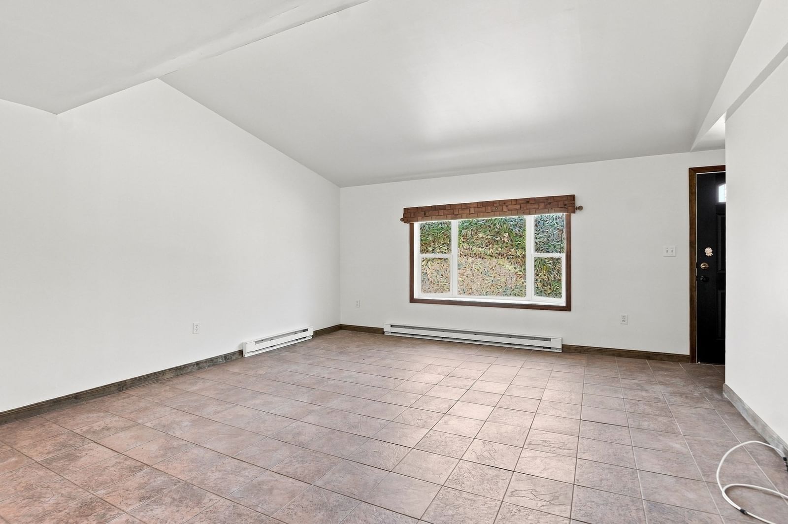 65 Paris Avenue Worcester — Photo 3 of 35