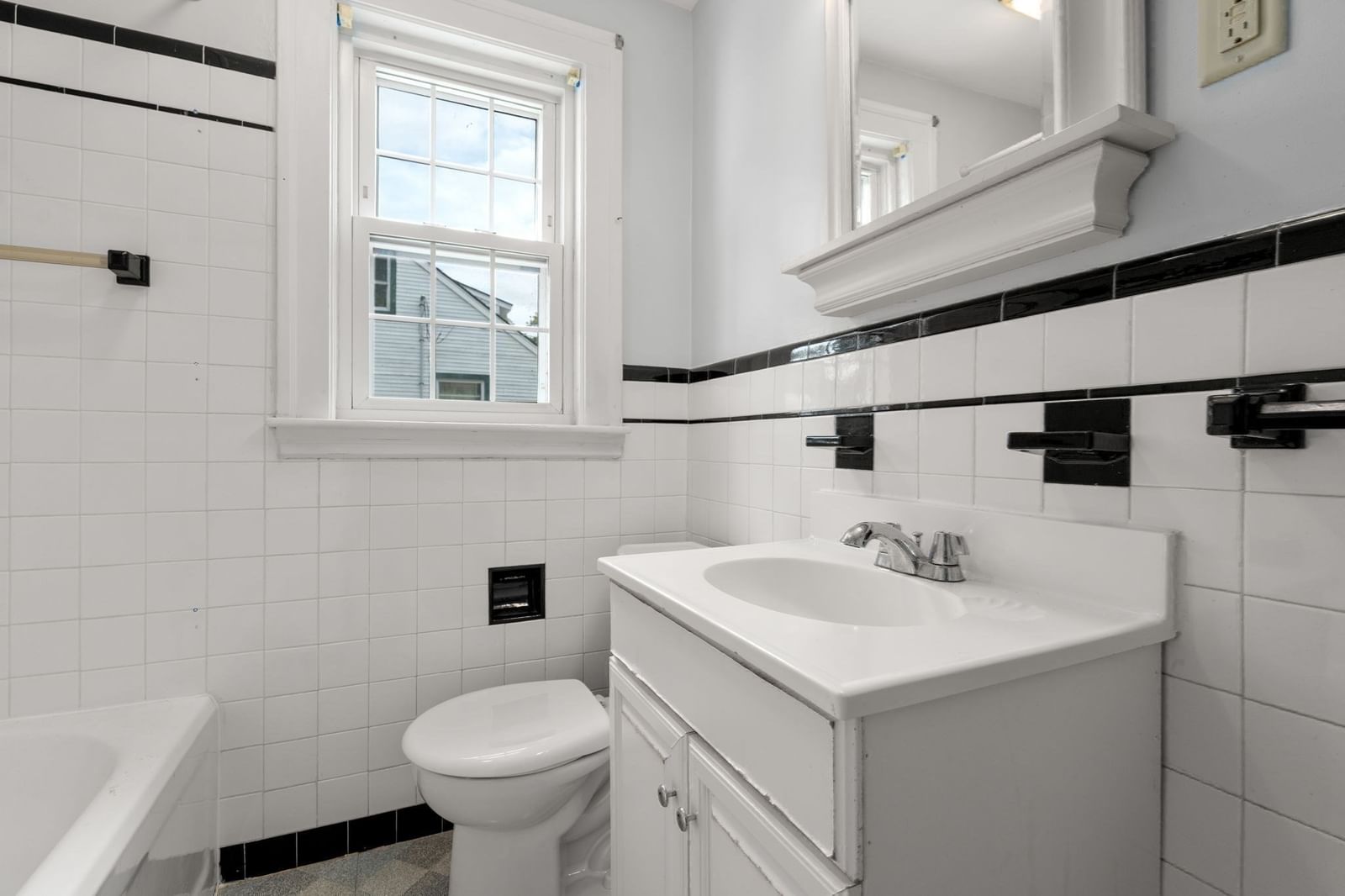 12 Arch Street Framingham — Photo 17 of 40