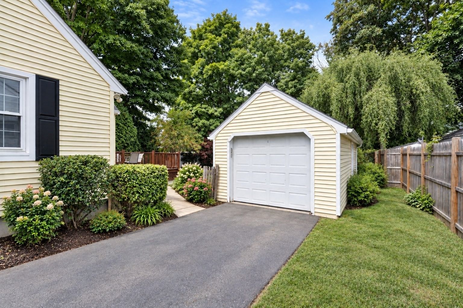 12 Arch Street Framingham — Photo 2 of 40