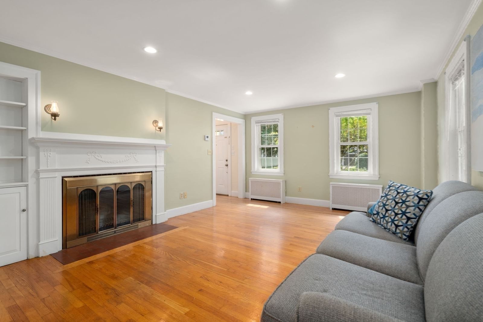 12 Arch Street Framingham — Photo 4 of 40