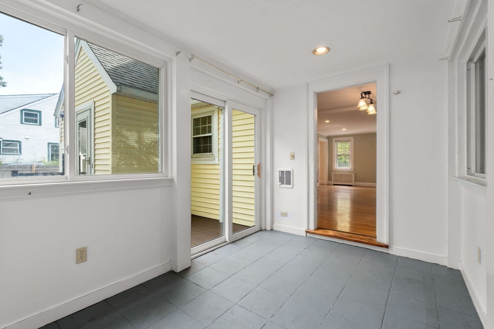 12 Arch Street Framingham — Photo 9 of 40