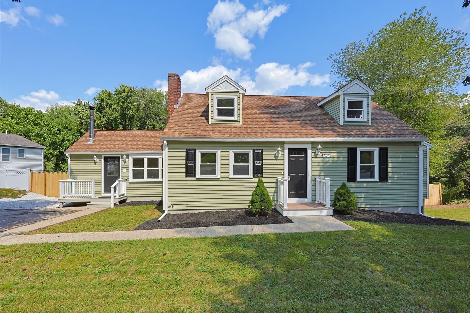 Property at 395 Oak St, Franklin, MA 02038