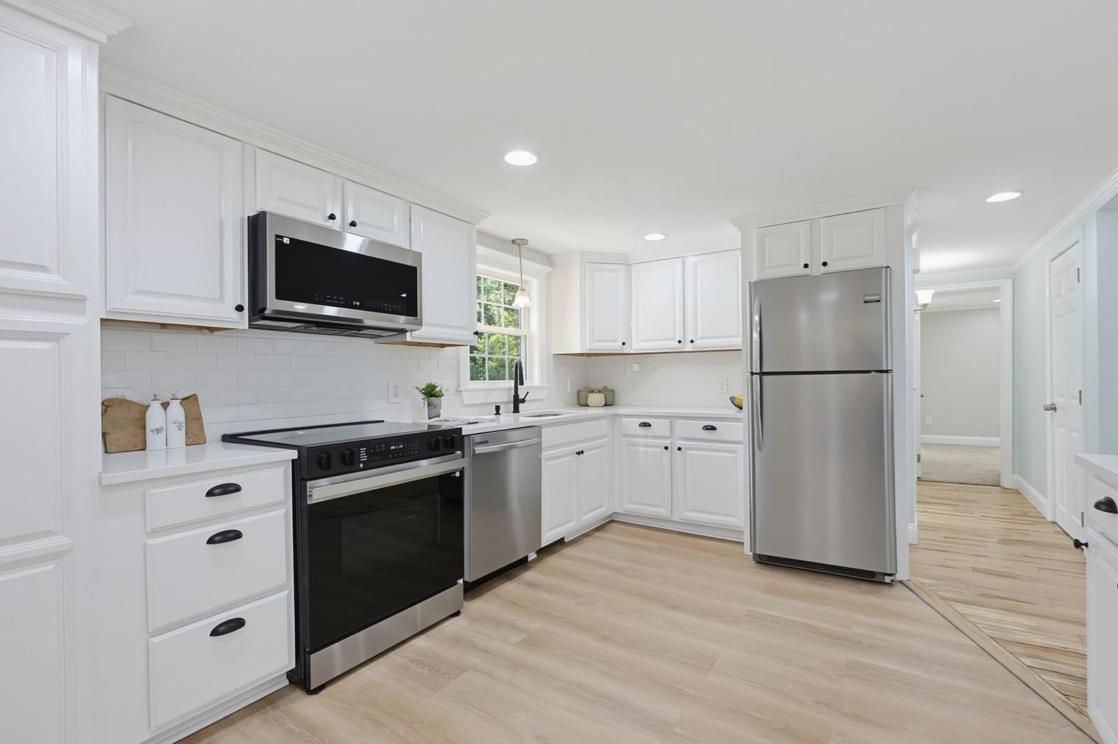 395 Oak St Franklin — Photo 11 of 42