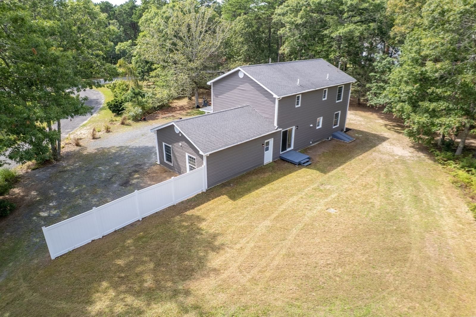 215 Ashumet Rd Mashpee — Photo 28 of 36