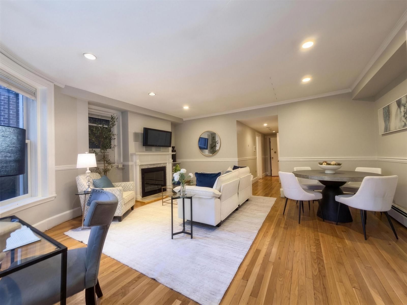 405 Commonwealth Ave #2B Boston — Photo 3 of 24