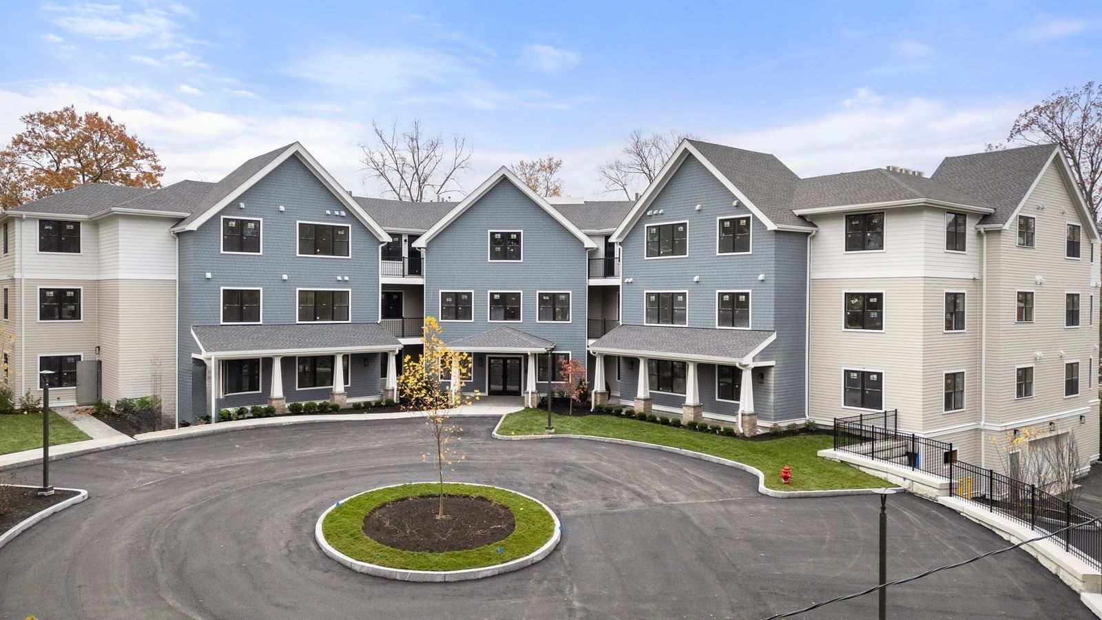 Property at 16 Stearns Rd #304, Wellesley, MA 02482